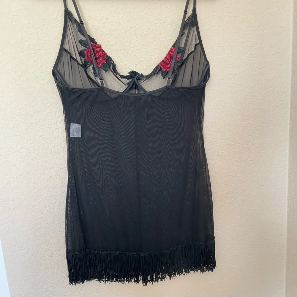 Dreamgirl Elegant Black Lace Babydoll Y2K Chemise with Red Rose Accents Size 1X‎